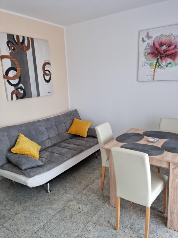 פרוי Appartments D&D מראה חיצוני תמונה